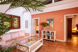 Living room - Dolphin Foto's