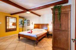 Baracuda master bedroom 1 - Barracuda Photos