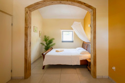 Bedroom 1b - Gepie Fotos