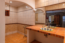 Gepie bathroom 2 (entrance kitchen) - Gepie Foto's