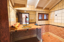 Bathroom Dorado - Dorado Fotos