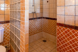 Wahoo master bathroom 1c - Wahoo Photos